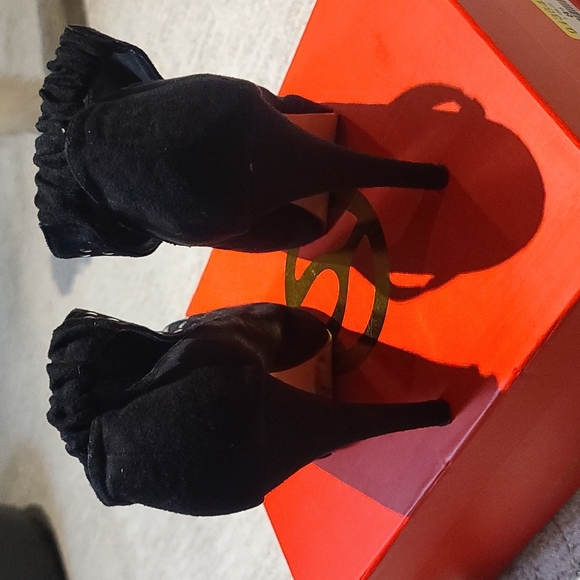 High heels - Picture 3 of 8